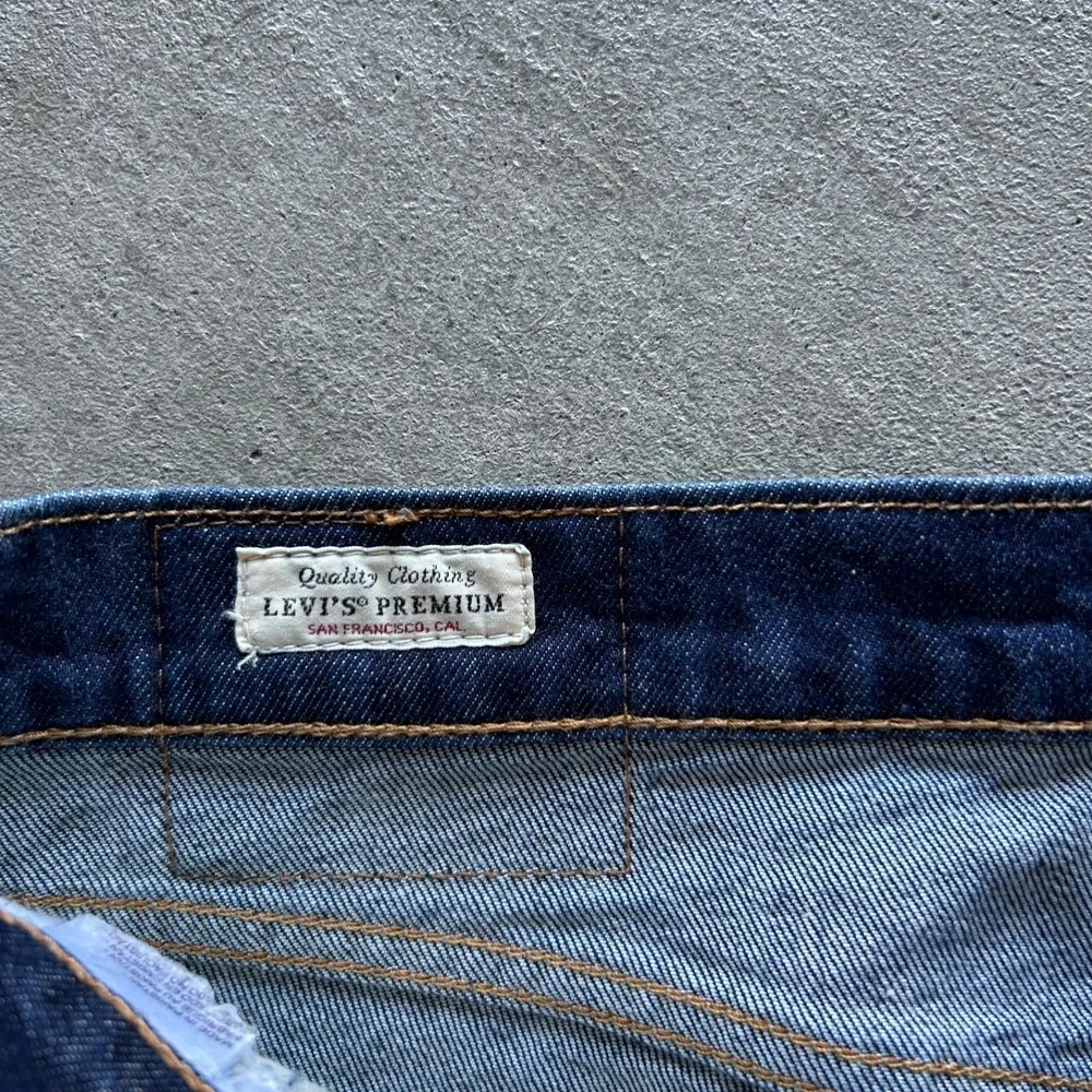 Levis Premium 511 Jeans Mens 30x34 Dark‎ Wash Denim Big E Slim Fit Pants